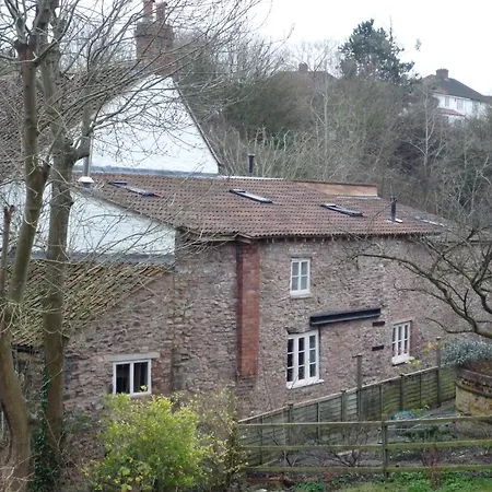 The Old Barn At Trymwood * Bristol