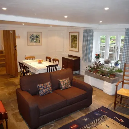 The Old Barn At Trymwood